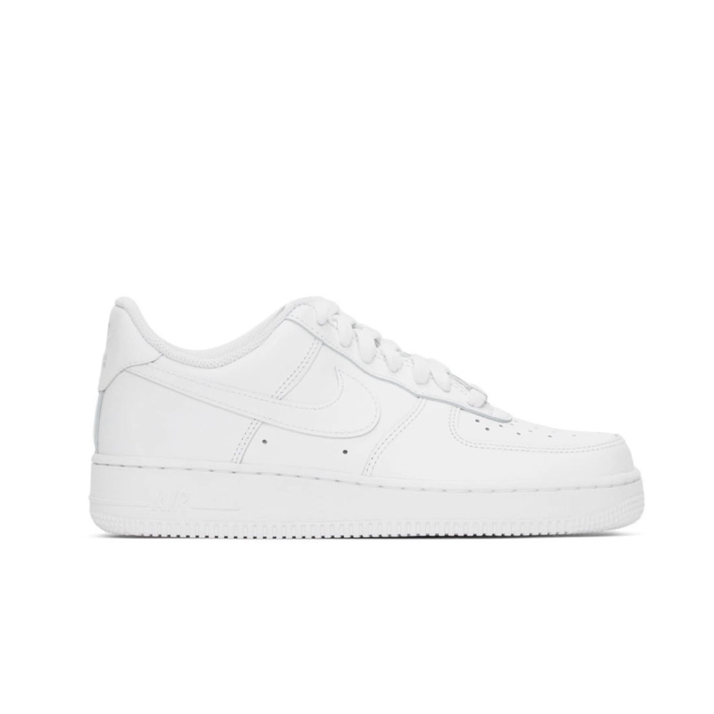 Brand new Air Force Nike shows wore only once
